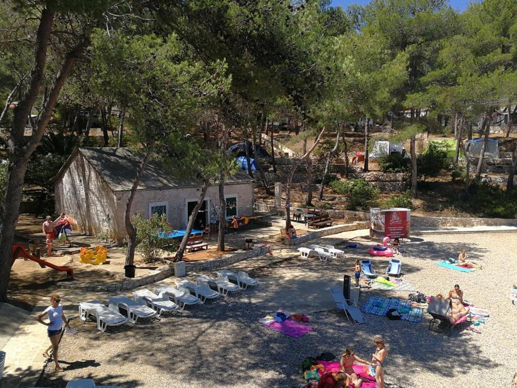 Kamp Vira Mobile Homes 赫瓦尔 外观 照片
