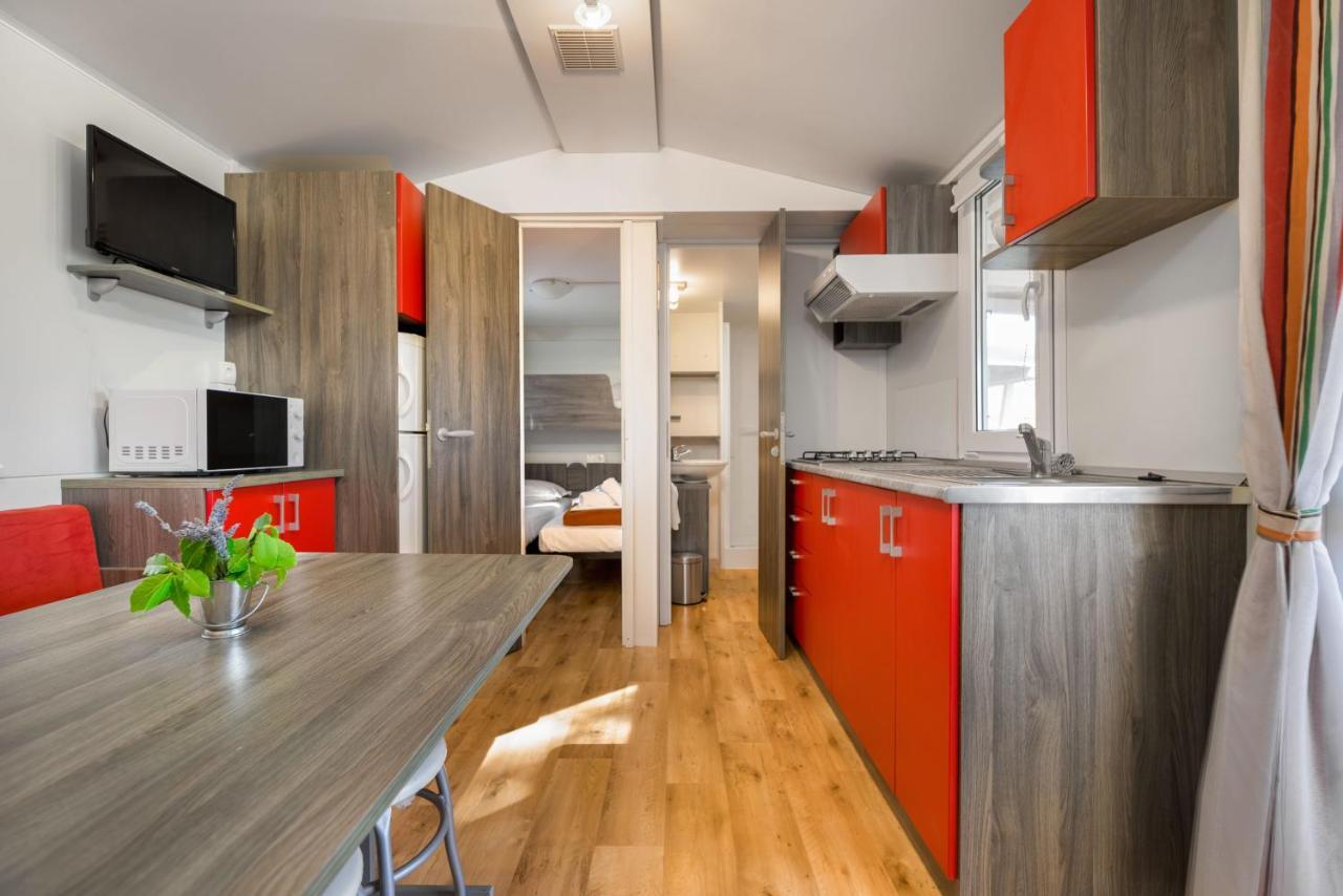 Kamp Vira Mobile Homes 赫瓦尔 外观 照片