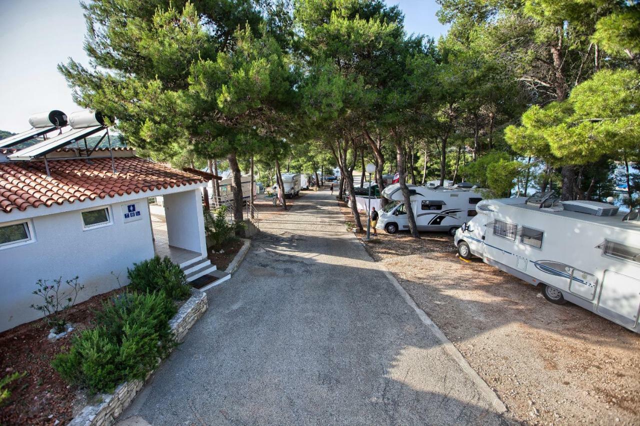 Kamp Vira Mobile Homes 赫瓦尔 外观 照片